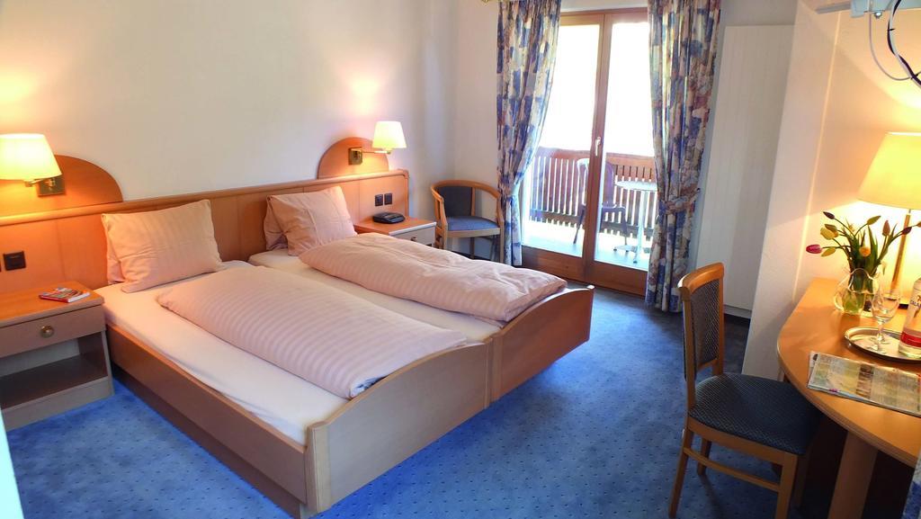 Hotel Grischuna Filisur Exteriör bild